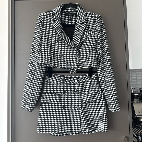 Jackets & Blazers - Black White Houndstooth Cropped Blazer & Skirt Set Size S Thick Material
